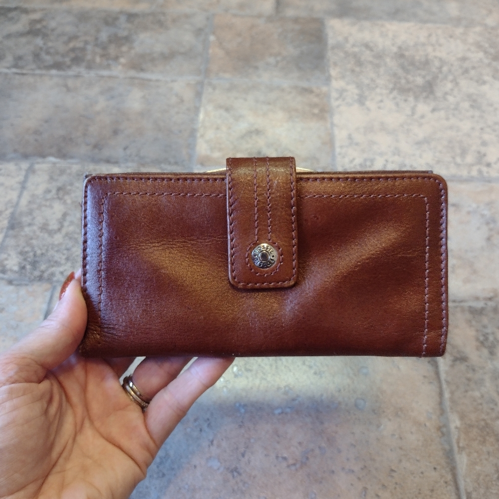 Fossil leather wallet